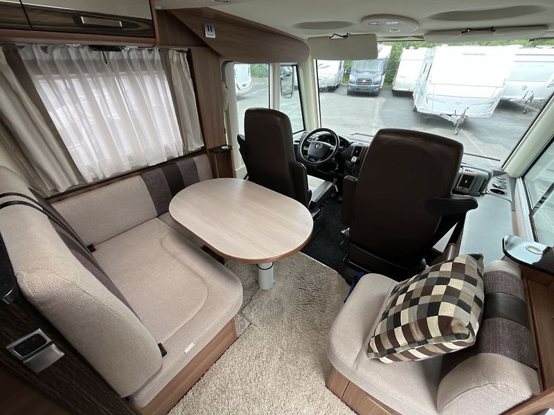 Knaus (2016) Sky I Plus 700 LEG - fotka 10 z 27