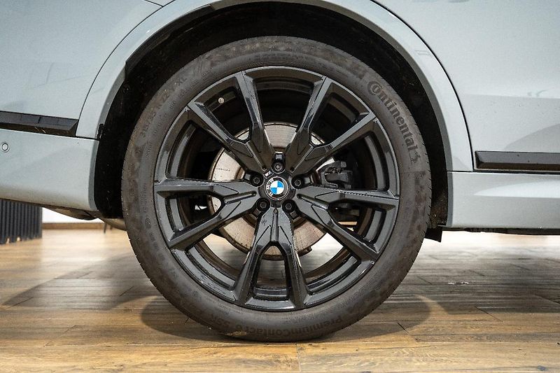 BMW X7 xDrive40i M Sport 280 kW - fotka 47 z 47