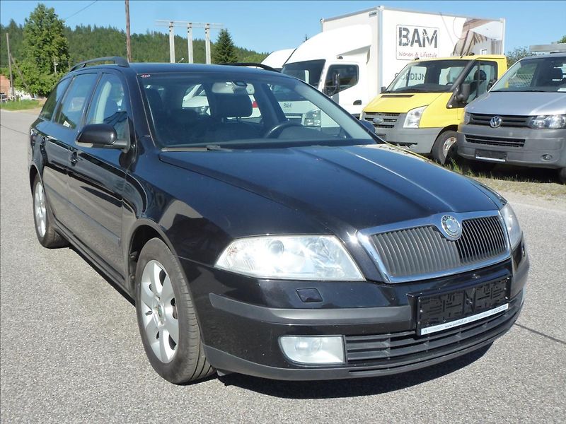 Škoda Octavia 2,0 TDI 103KW Black Edition  E - fotka 5 z 51