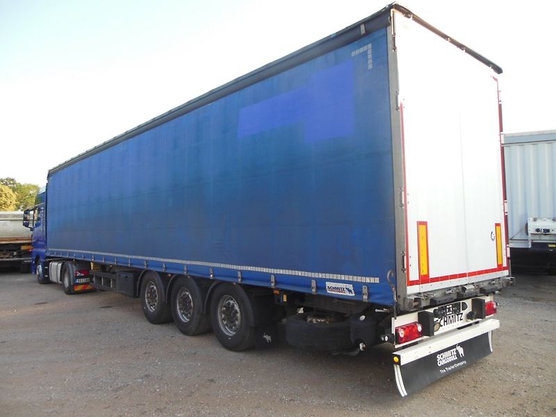 Schmitz SCS 24/L, Zvedací náprava - fotka 4 z 17