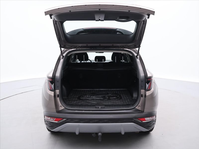 Hyundai Tucson 1,6 T-GDI 132 kW Smart DPH CZ - fotka 9 z 32