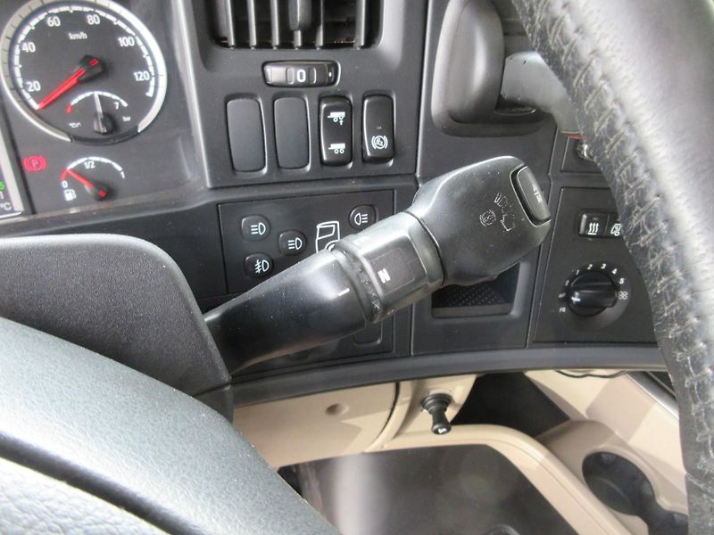 Scania Ostatní R520 V8, mega, retarder - fotka 11 z 22