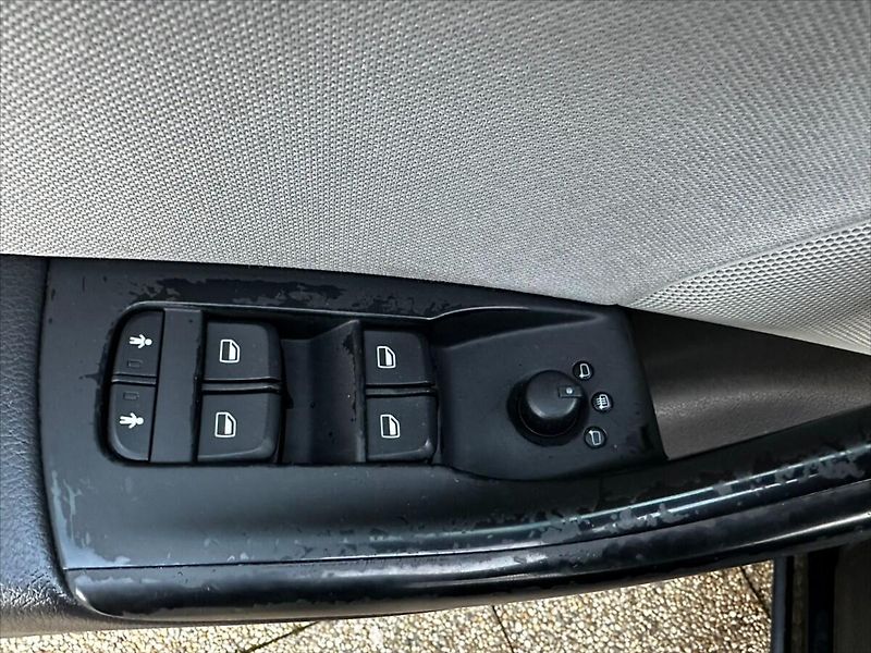 Audi Q3 2,0 TFSI quattro 125kW - fotka 18 z 34