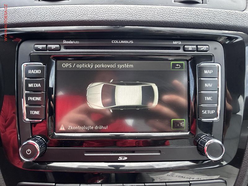 Škoda Octavia (2012) 2.0 TDi, ČR, L&K, servis - fotka 17 z 18
