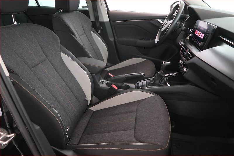 Škoda Scala (2023) 1.5 TSI, Automat, ČR,1.maj - fotka 9 z 16