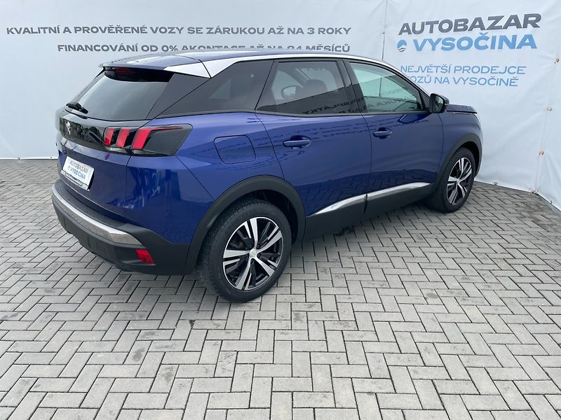 Peugeot 3008 (2020) 1.2PT 96kW! Allure! Navigace! - fotka 4 z 35
