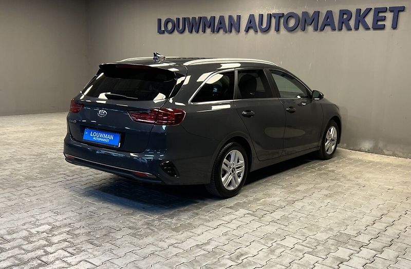 Kia Ceed T-GDI Exclusive SW - fotka 2 z 17