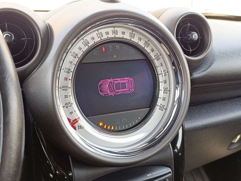 Mini Countryman 1.6D 82kW 4X4 ČR 1.MAJITEL DPH - fotka 25 z 32