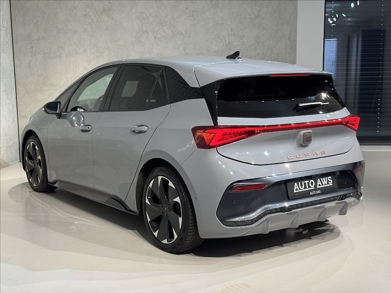 Cupra Born 150kW LED Tepelko Kamera - fotka 11 z 50