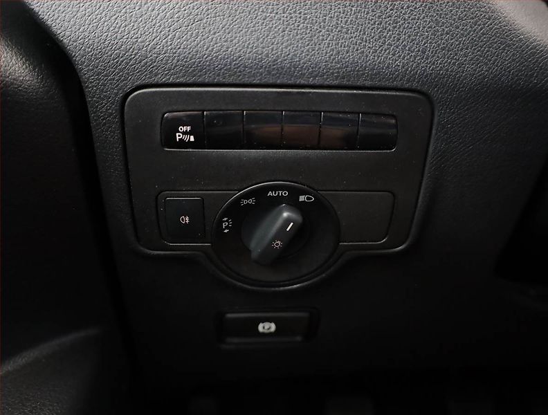 Mercedes-Benz Vito (2015) 111 CDI, Bus, 8Míst, ČR - fotka 14 z 18