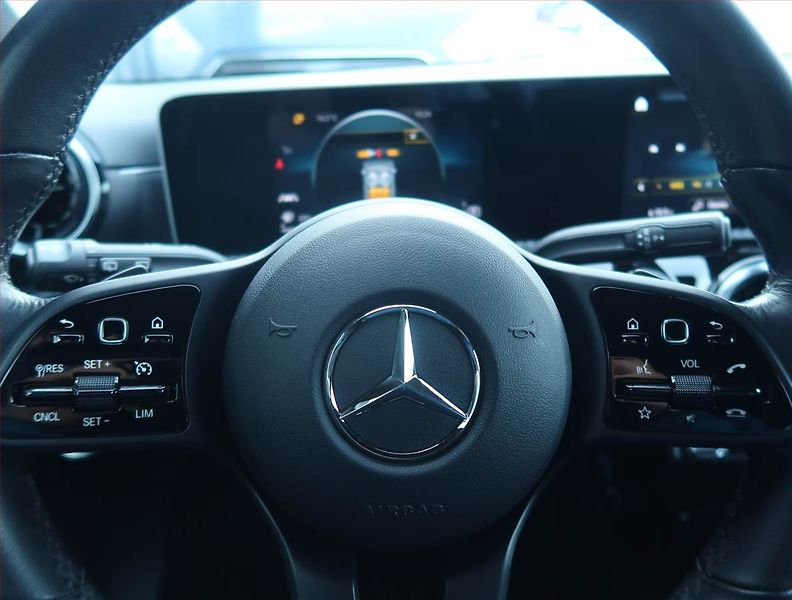 Mercedes-Benz Třídy A (2018) Style A 180 - fotka 18 z 18