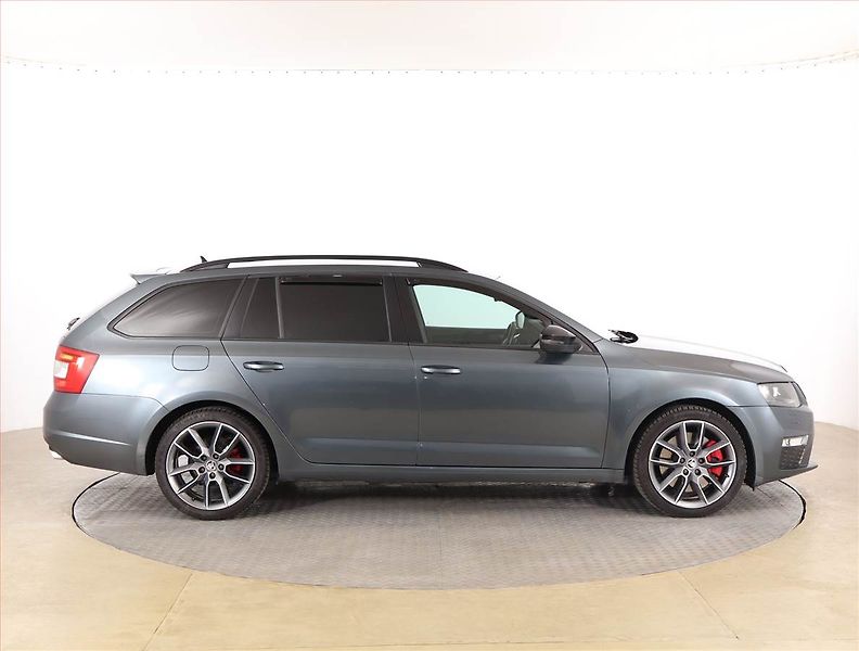 Škoda Octavia (2015) RS 2.0 TDI, Automat, Kůže - fotka 6 z 19