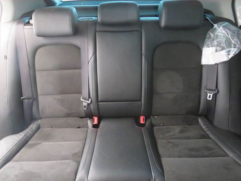 Škoda Superb (2013) Elegance 2.0 TDI, 4X4 - fotka 10 z 16