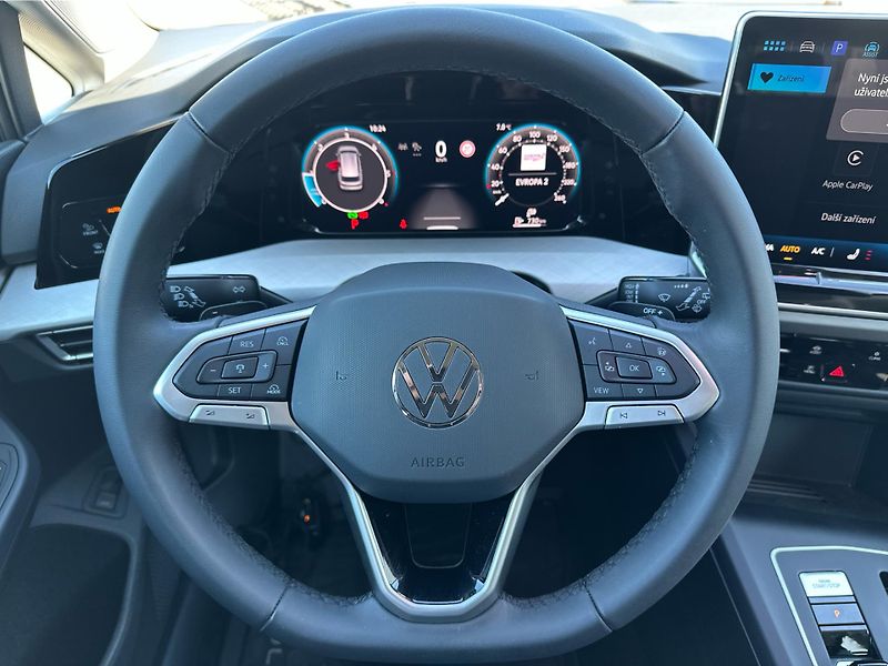 Volkswagen Golf (2025) People 2,0 TDI 7DSG - fotka 21 z 25