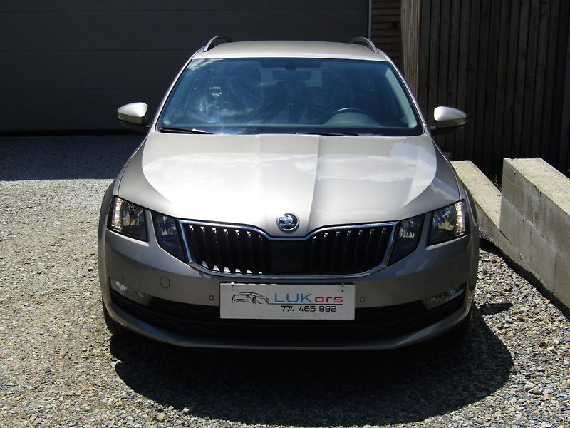 Škoda Octavia (2019) 1.0 TSI 85kW - fotka 6 z 41