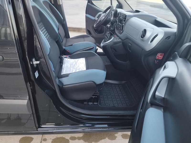 Citroën Berlingo 1.6HDI,volat-608 081 843 - fotka 16 z 19