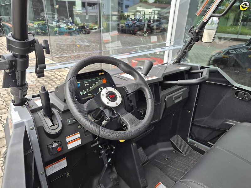 Linhai UTV 550 T-BOSS EFi EPS (2026) UTV 650 T-BOSS EFi EPS - fotka 18 z 25