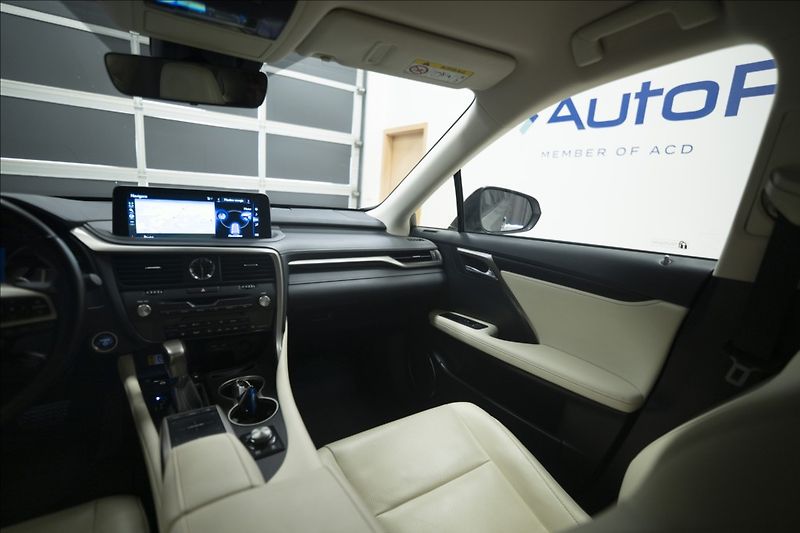Lexus RX 3,5 AWD HYBRID 1. MAJITEL ČR - fotka 16 z 50