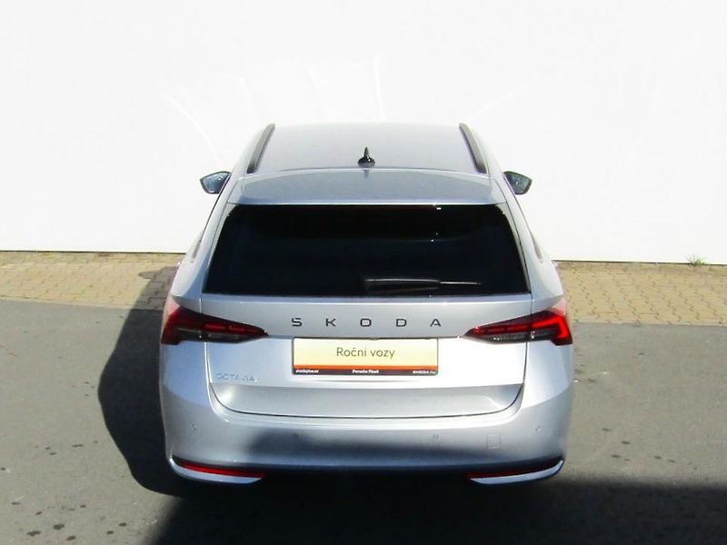 Škoda Octavia IV FL Combi Selection 1.5 TSI - fotka 12 z 30