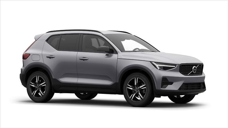 Volvo XC40 (2026) 2,0 B3  Plus - fotka 5 z 13