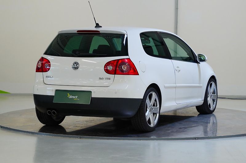 Volkswagen Golf - fotka 2 z 27