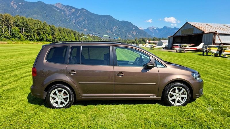 Volkswagen Touran 2.0 TDI 7míst,servisní histori - fotka 29 z 42