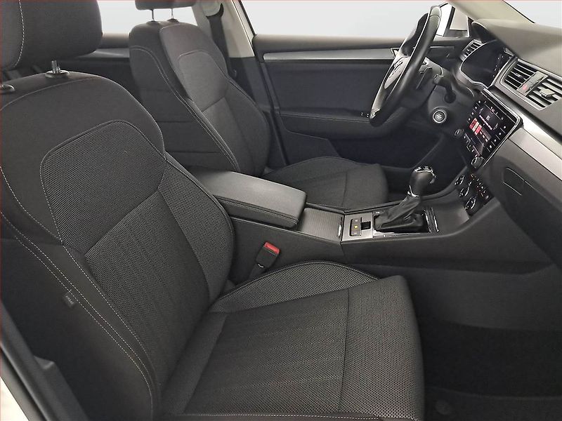 Škoda Superb (2022) Style 2.0 TDI - fotka 9 z 19
