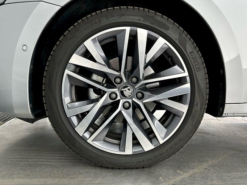 Škoda Octavia (2025) Combi DSG 2.0TDI 110kW Exclusi - fotka 39 z 39