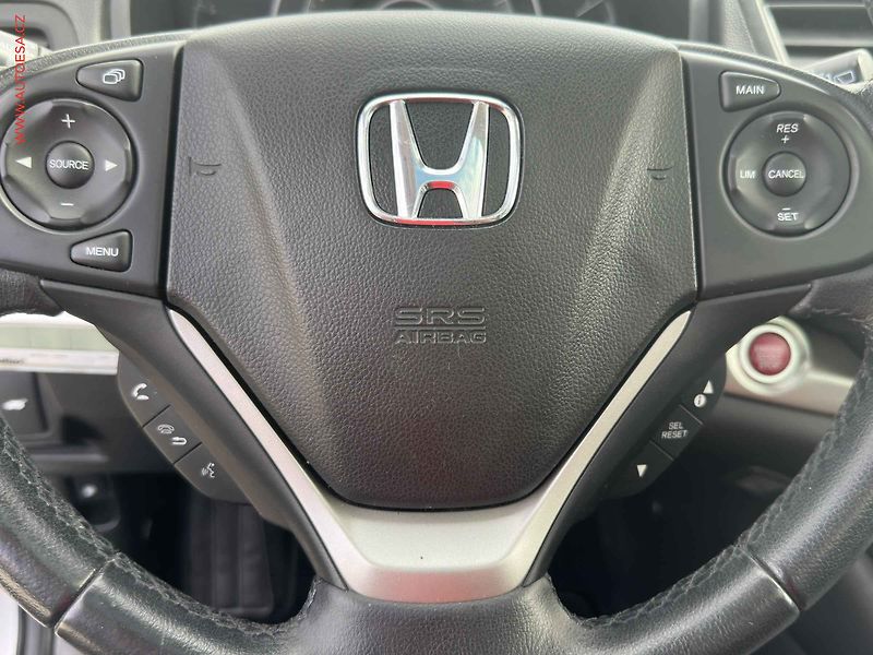 Honda CR-V (2014) 2.0 i-VTEC 4x4, Bixen, navi - fotka 11 z 21