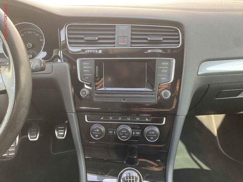 Volkswagen Golf (2016) 1.4 TSi, Allstar - fotka 12 z 17