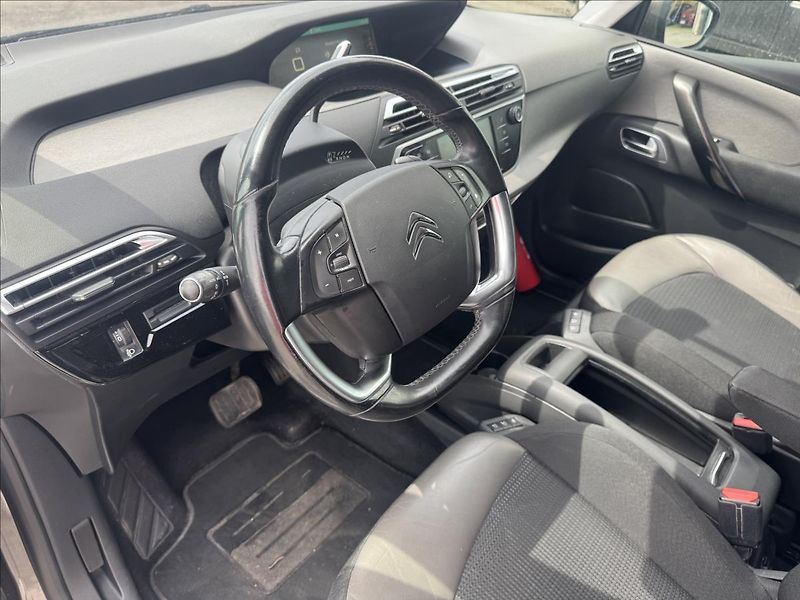 Citroën C4 Picasso 2,0 HDi 110kW,Automat,8.Míst - fotka 11 z 19