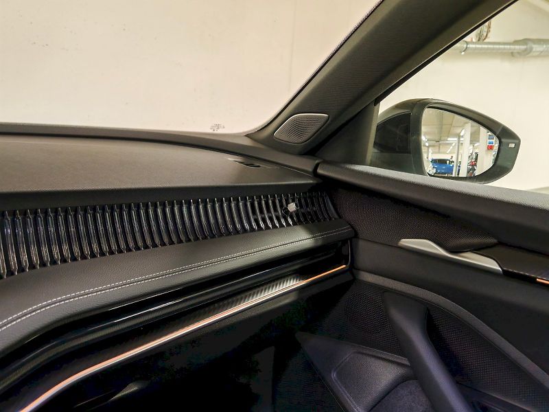 Škoda Superb (2025) Combi 2.0 TDI 142 kW DSG 4x4 S - fotka 6 z 36
