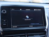 Peugeot 2008 (2019) 1.2 PureTech, Automat, Navi - náhled 20