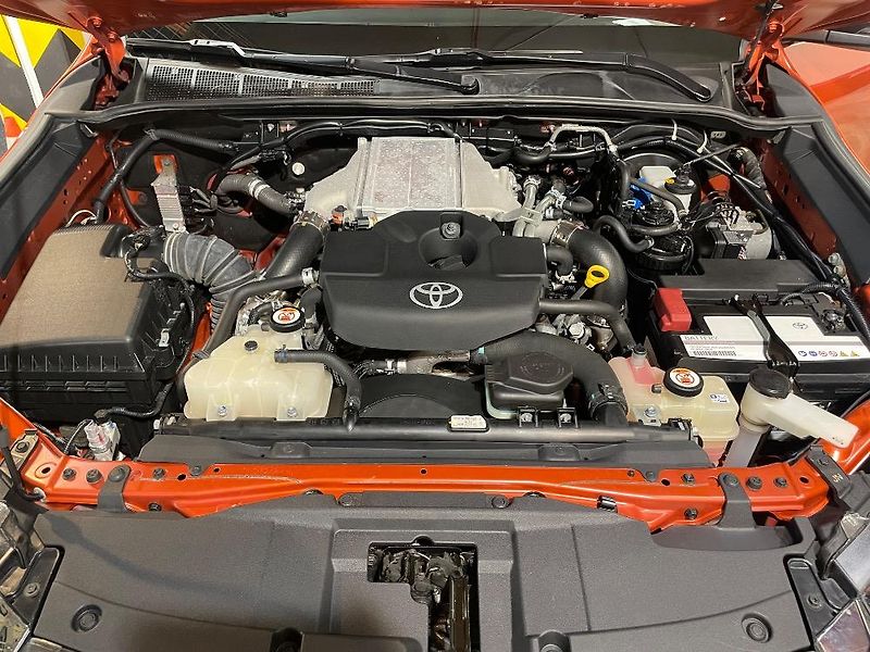 Toyota Hilux (2021) NEBOURANÉ / 1.MAJITEL 2,4 AUT - fotka 6 z 12