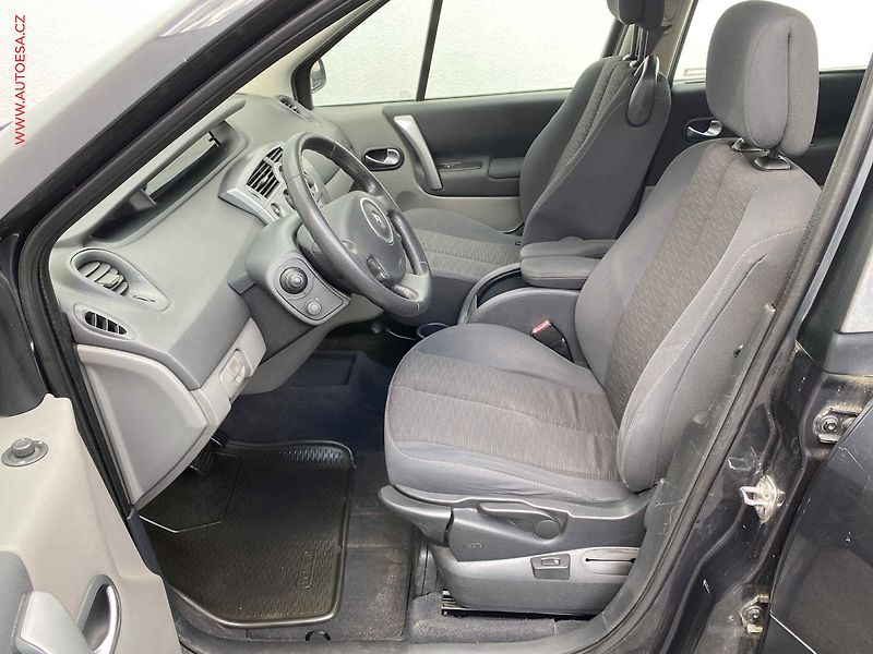 Renault Scénic (2007) 1.6 16V, ČR, AT, AC, xenon - fotka 9 z 16