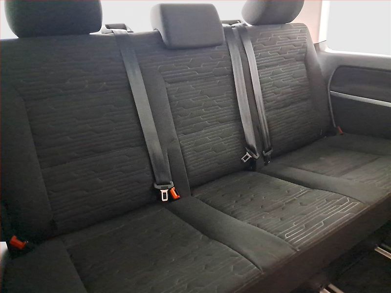 Volkswagen Multivan (2021) Comfortline 2.0 TDI - fotka 25 z 25