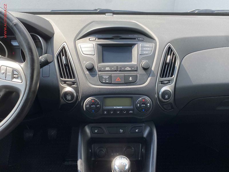 Hyundai ix35 (2014) 2.0 GDi, Trend, kamera, bixen - fotka 12 z 16