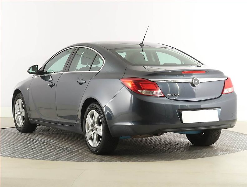 Opel Insignia (2009) 1.8, nová STK, jezdí výborně - fotka 4 z 19