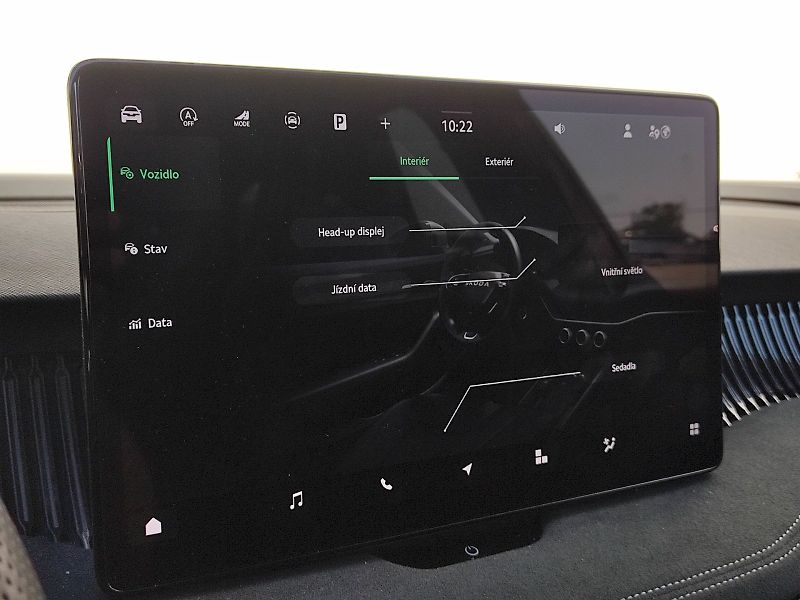Škoda Superb (2025) Combi SportLine 2,0 Tdi 142 Kw - fotka 20 z 45