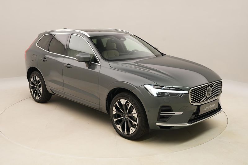 Volvo XC60 T8 AWD RECHARGE ULTRA BRIGHT - fotka 17 z 67