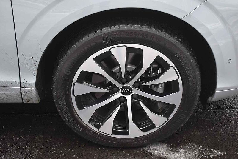 Audi Q3 jsem otestoval ve verzi SUV. Opět je v nabídce také Sportback.