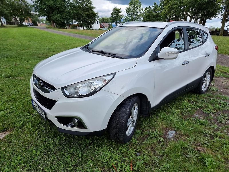 Hyundai ix35 (2012) Auto ve velmi dobrém stavu - fotka 8 z 16