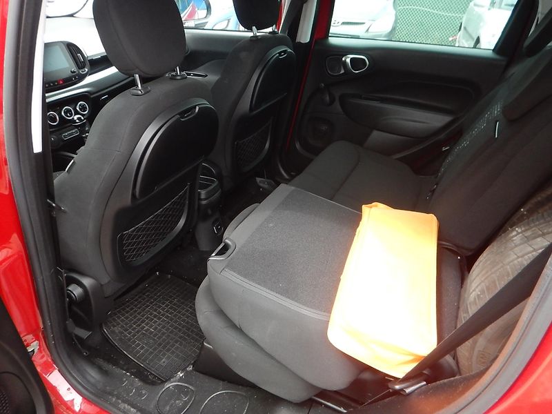 Fiat 500L 1.4i, KLIMA, 70 kW, TAŽNÉ - fotka 10 z 28