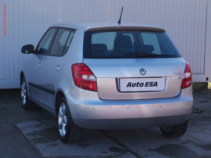 Škoda Fabia (2012) 1.2 12V, ČR, autoAC - fotka 4 z 14