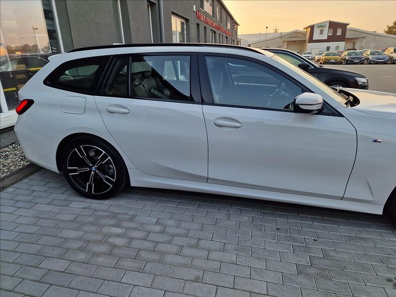 BMW Řada 3 320d xDrive M-Sport,ČR,1.Maj. - fotka 42 z 50