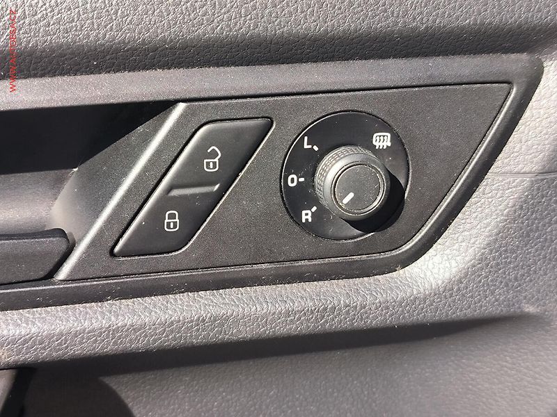 Volkswagen Caddy (2018) 2.0TDi, AC, TZ - fotka 17 z 20