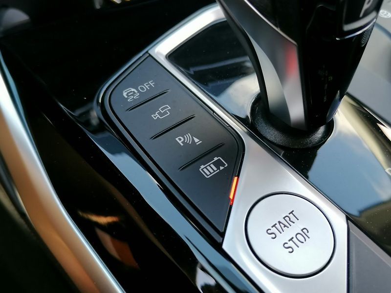 BMW Řada 3 (2022) REZERVACE! 320e PHEV - fotka 17 z 42