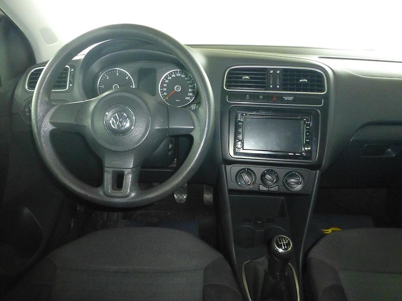Volkswagen Polo (2011) 1,2TDI***KLIMA*NAVIGACE**5DV** - fotka 15 z 24