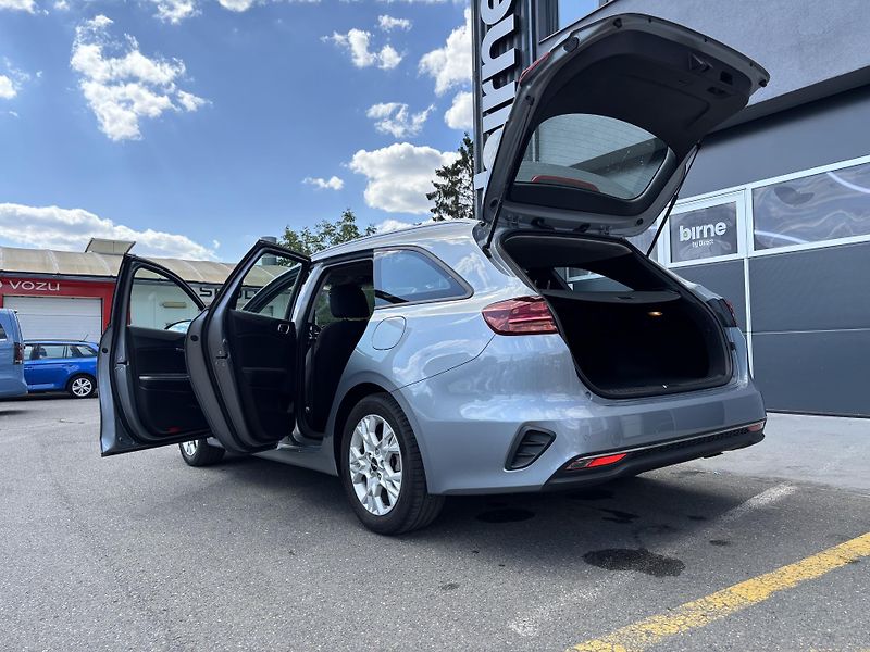 Kia Ceed (2023) SW Spin 1.5 T-GDI (118 kW) - fotka 9 z 25