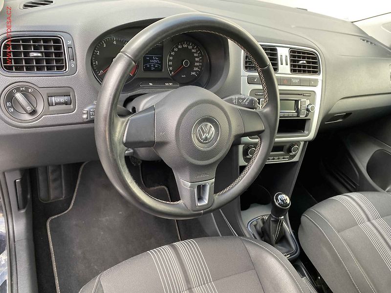 Volkswagen Polo (2012) 1.2, Match - fotka 12 z 16
